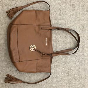 Soft leather tote